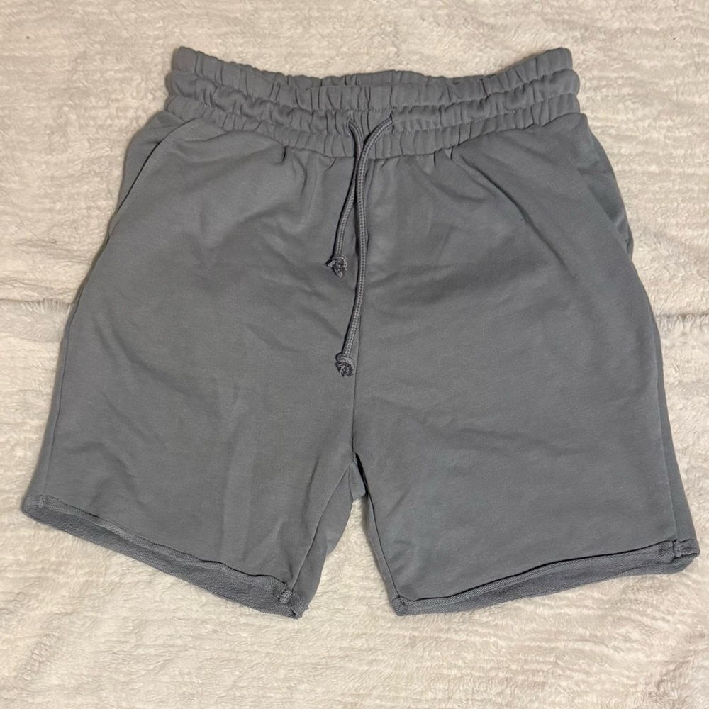 H&M Men's Athletic Gray Shorts